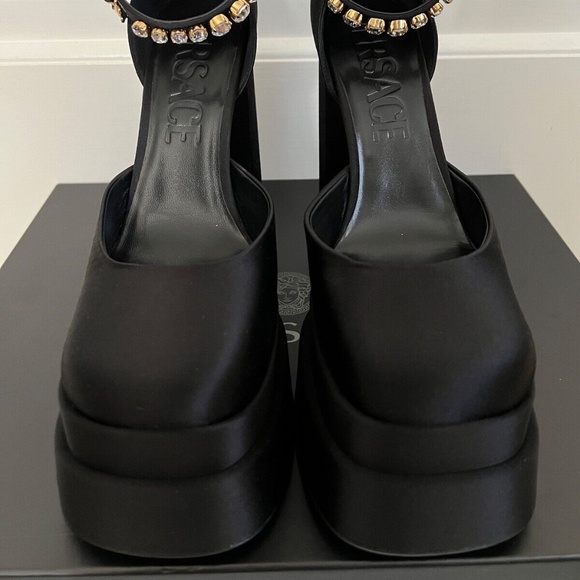 Versace Medusa Aevitas Black Satin Crystal Logo Charm Platform Runway Pumps - Picture 5 of 16